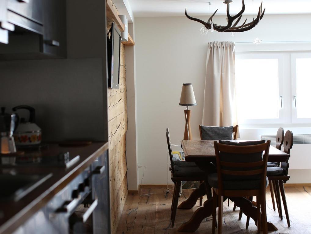 Chalet Swiss アンデルマット 部屋 写真
